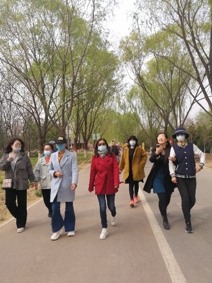 “慶建黨百年，走健康之路” 網(wǎng)絡與繼續(xù)教育學院舉辦健步走活動